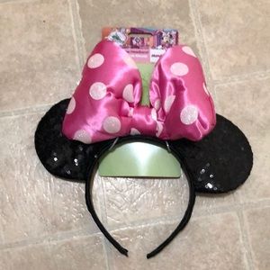 Disney - junior Minnie Mouse Ears. New in package